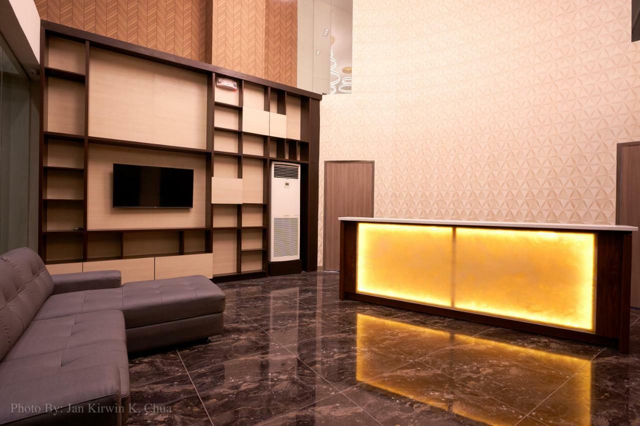 กริฟฟิน โฮเต็ล แอนด์ สวีท Hotel Cebu ภายนอก รูปภาพ