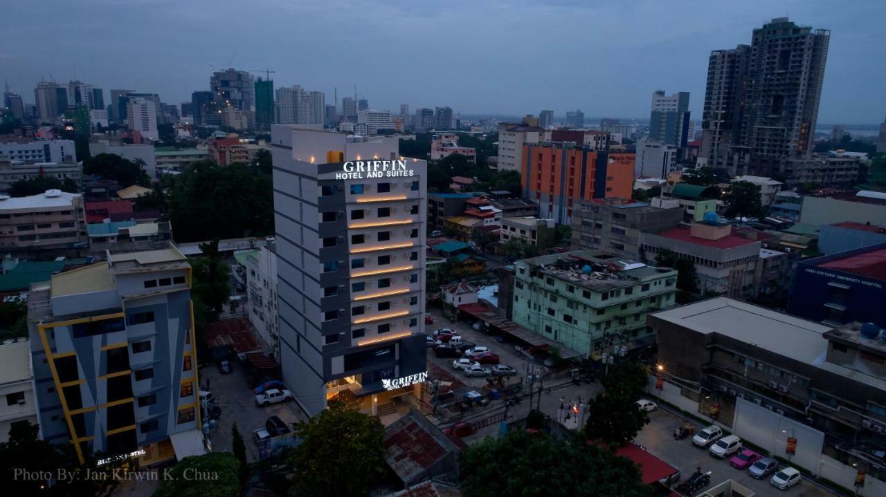 กริฟฟิน โฮเต็ล แอนด์ สวีท Hotel Cebu ภายนอก รูปภาพ