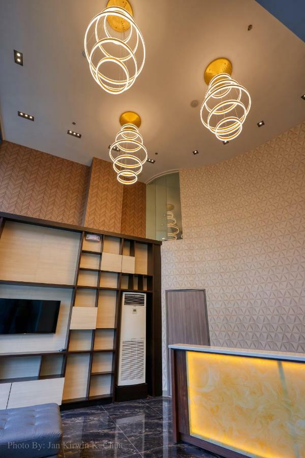 กริฟฟิน โฮเต็ล แอนด์ สวีท Hotel Cebu ภายนอก รูปภาพ